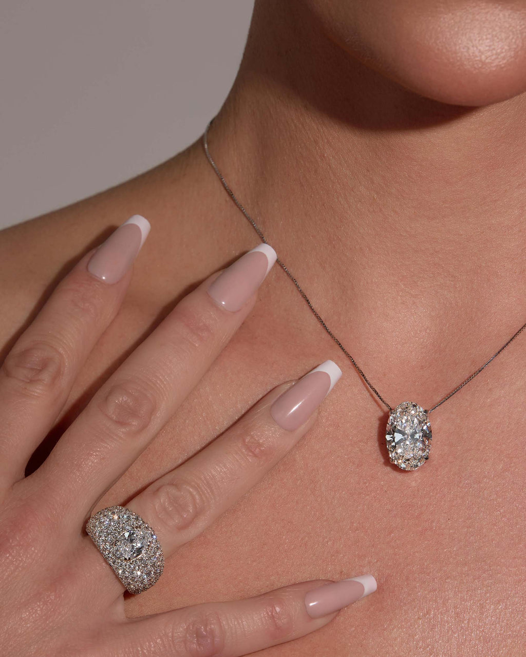 The Oval Floating Pendant